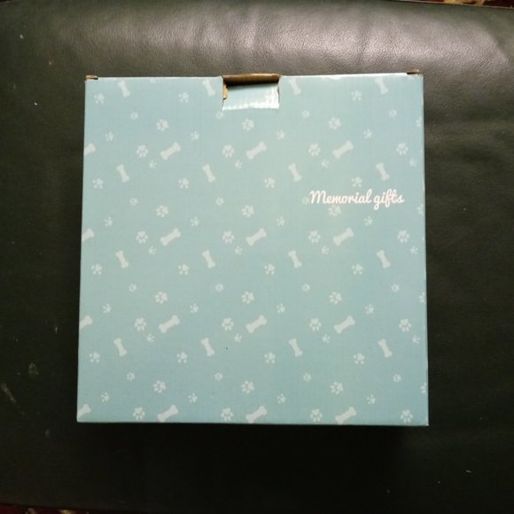 KCRasan Pet Memori keepsake NEW IN BOX SEALED - Picture 4 of 4